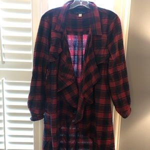 Plaid flannel open shirt.